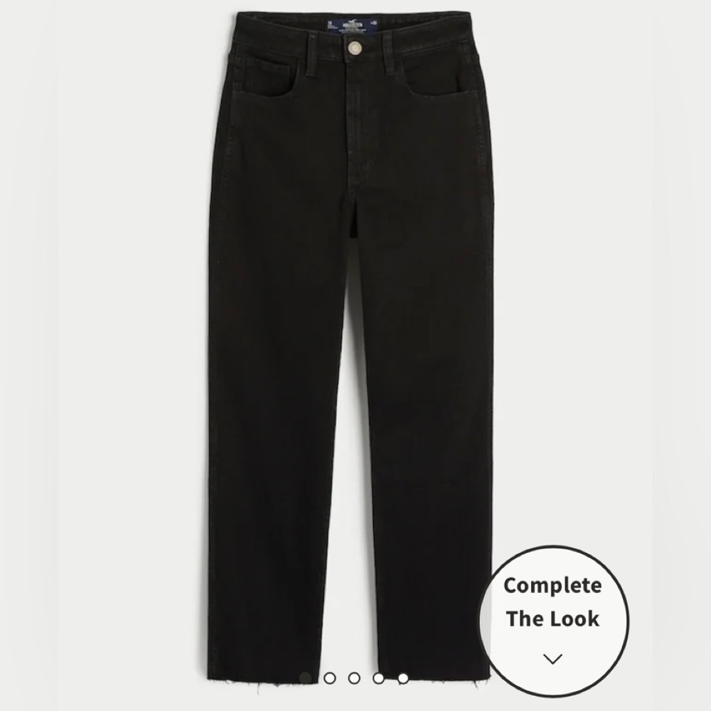ULTRA HIGH-RISE BLACK MOM JEANS